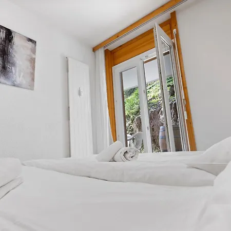 아파트 Paisible Au Pied Des Pistes De 크란스몬타나